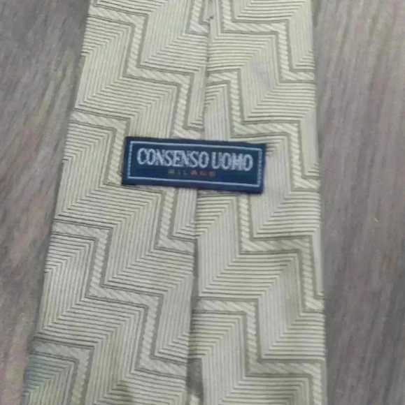 Consenso Uomo Milano hand  sewn Italian tie - Picture 3 of 5